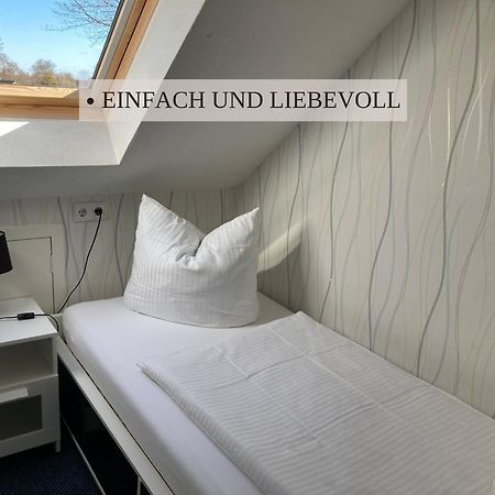 Haus Krabbe Apartments, Zentral Gelegen Im Idyllischen Nordseeort Zwischen Bremerhaven Und Cuxhaven, Hunde Kostenfrei Willkommen, Hauseigene Kostenfreie Parkplaetze Wremen Luaran gambar