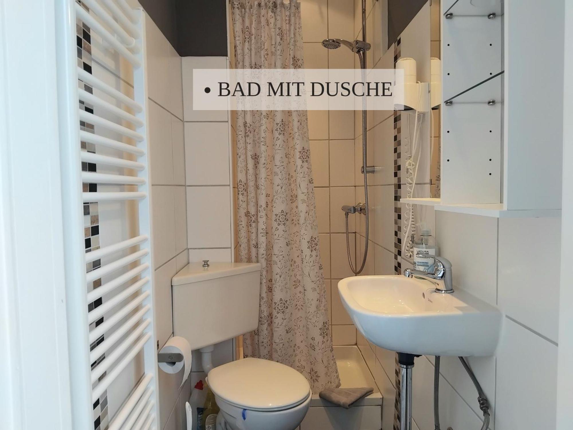 Haus Krabbe Apartments, Zentral Gelegen Im Idyllischen Nordseeort Zwischen Bremerhaven Und Cuxhaven, Hunde Kostenfrei Willkommen, Hauseigene Kostenfreie Parkplaetze Wremen Luaran gambar